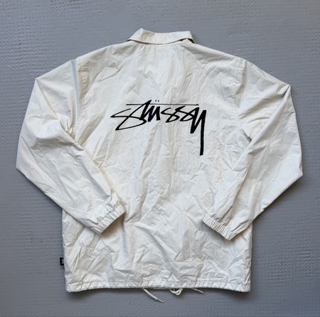 Stüssy Cruize Coatch Jacke Creme Logo 
