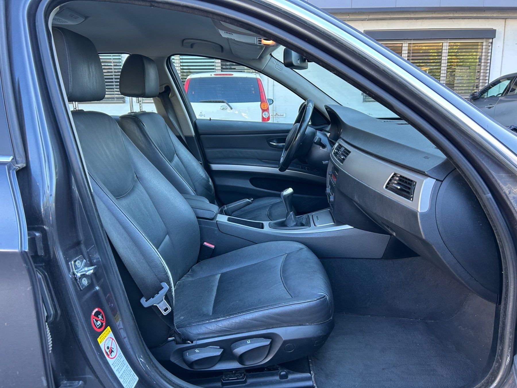 BMW Autos: BMW 330xd Touring - Eintauschfahrzeug – Gebraucht aus Bäretswil von Oberland-Automobile 8
