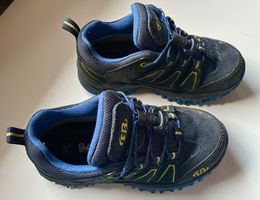 Trekkingschuhe/ Wanderschuhe Gr 28