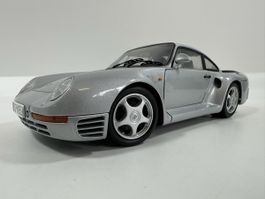 Porsche 959 1:18, silber, Motorbox, EXOTO