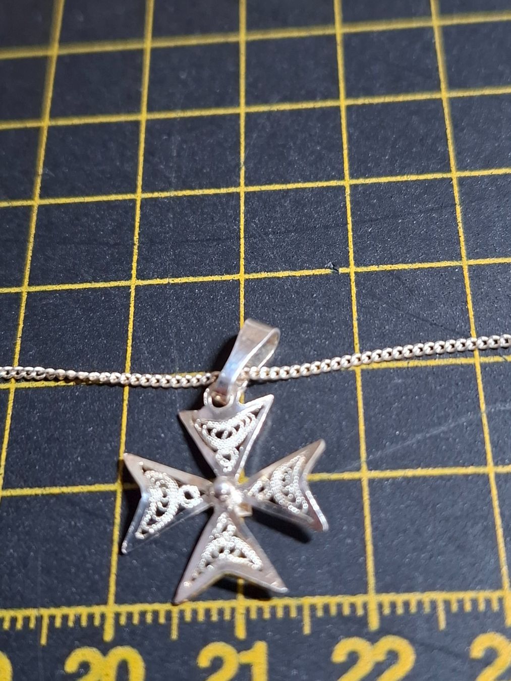 Catenine: Kette mit Anhänger S 925 – Usato da Zwieselberg venduto da Halifaxmendusli 2