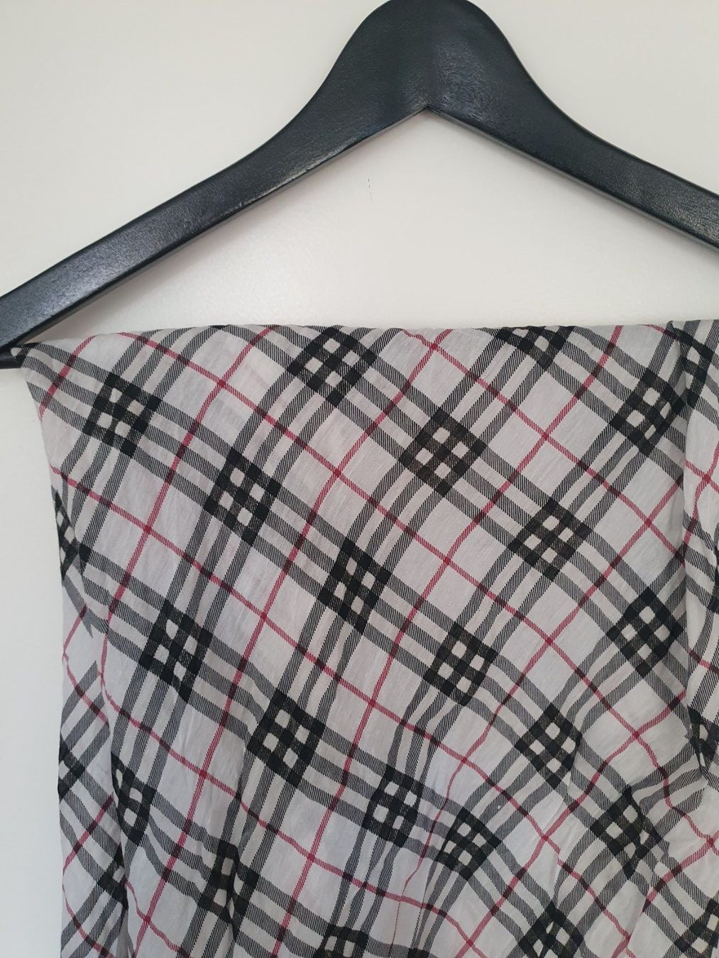 Foulard & Sciarpe: Schal schwarz rot weiss kariert – Usato da Brüttisellen venduto da Kluba 1