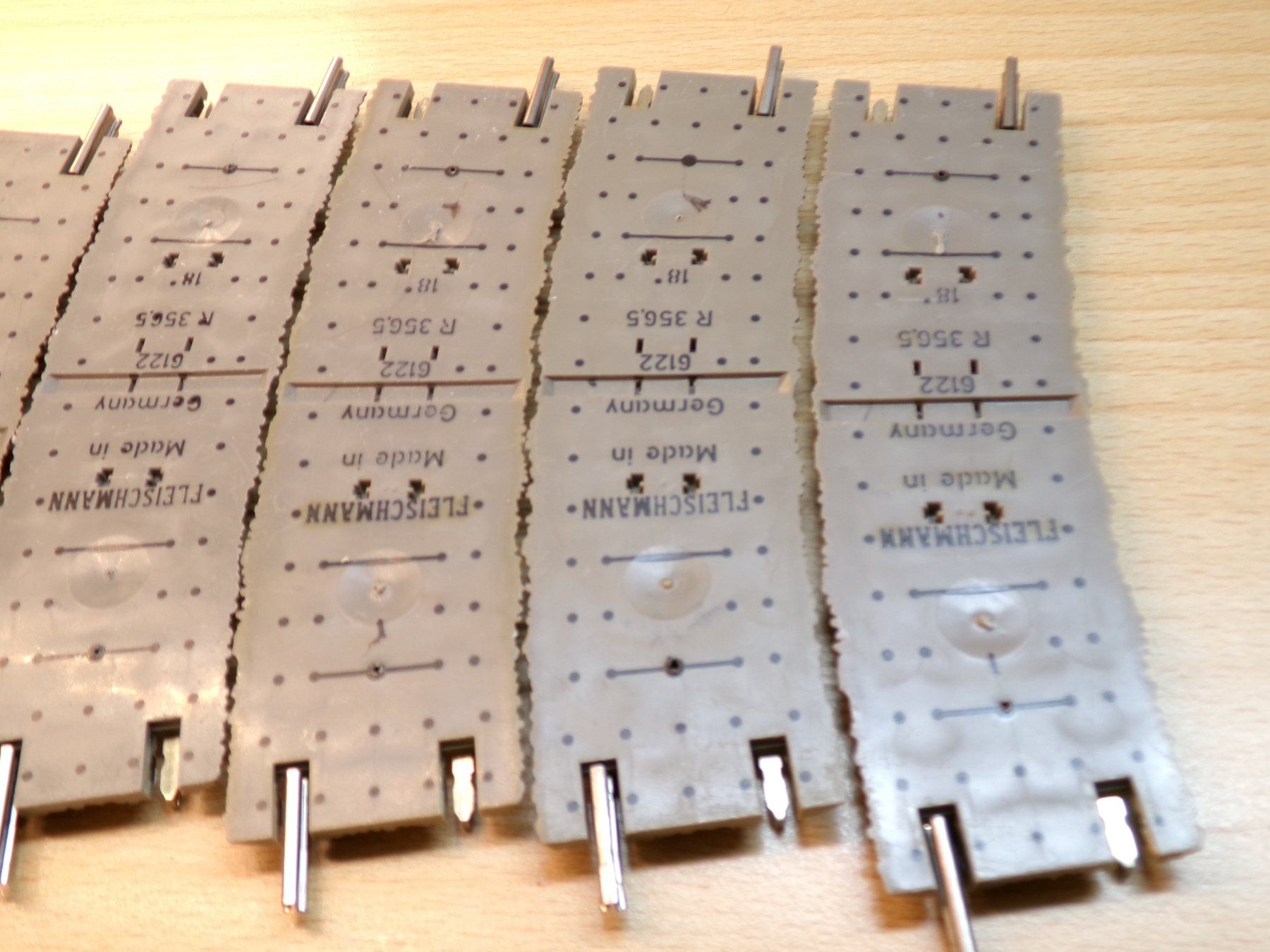 Fleischmann Modellini di ferrovie: Fleischmann H0 Profigleis 7x6122 – Usato da Hombrechtikon venduto da Se9 9