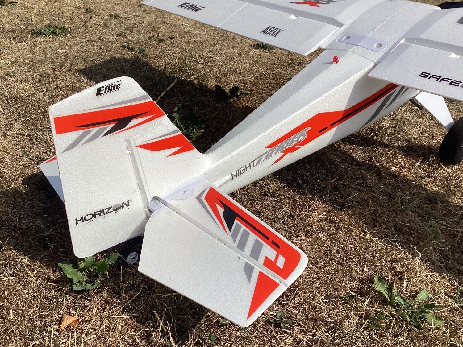 E-Flite RC Modellbau: Eflite Night Timber X 1.2m Modellflugzeug – Gebraucht aus Jegenstorf von Evolo 2