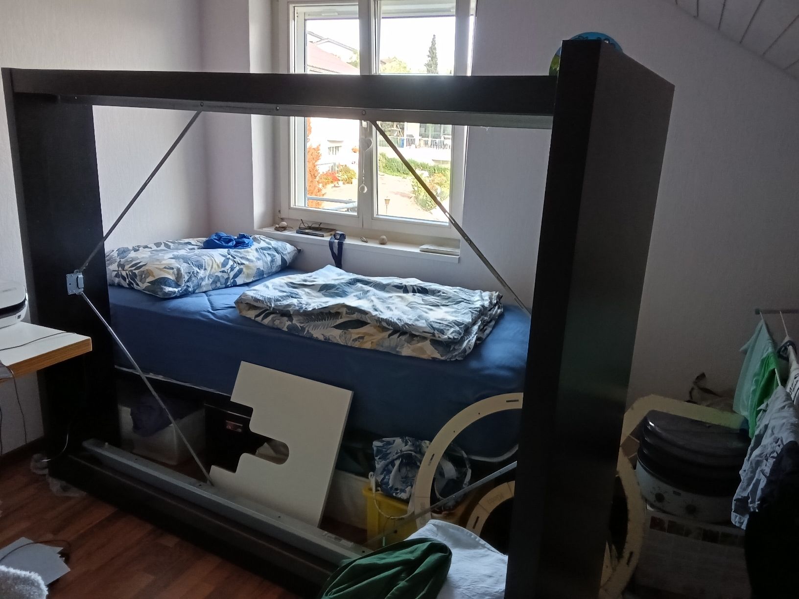 Ikea Letti: Ikea Bettrahmen Malm, #140x200 cm – Usato da Wölflinswil venduto da Heuberger