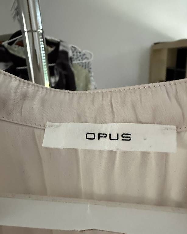 Opus Tuniken: Bluse (halbarm) – Gebraucht aus Bergdietikon von ulr_r9x5 4