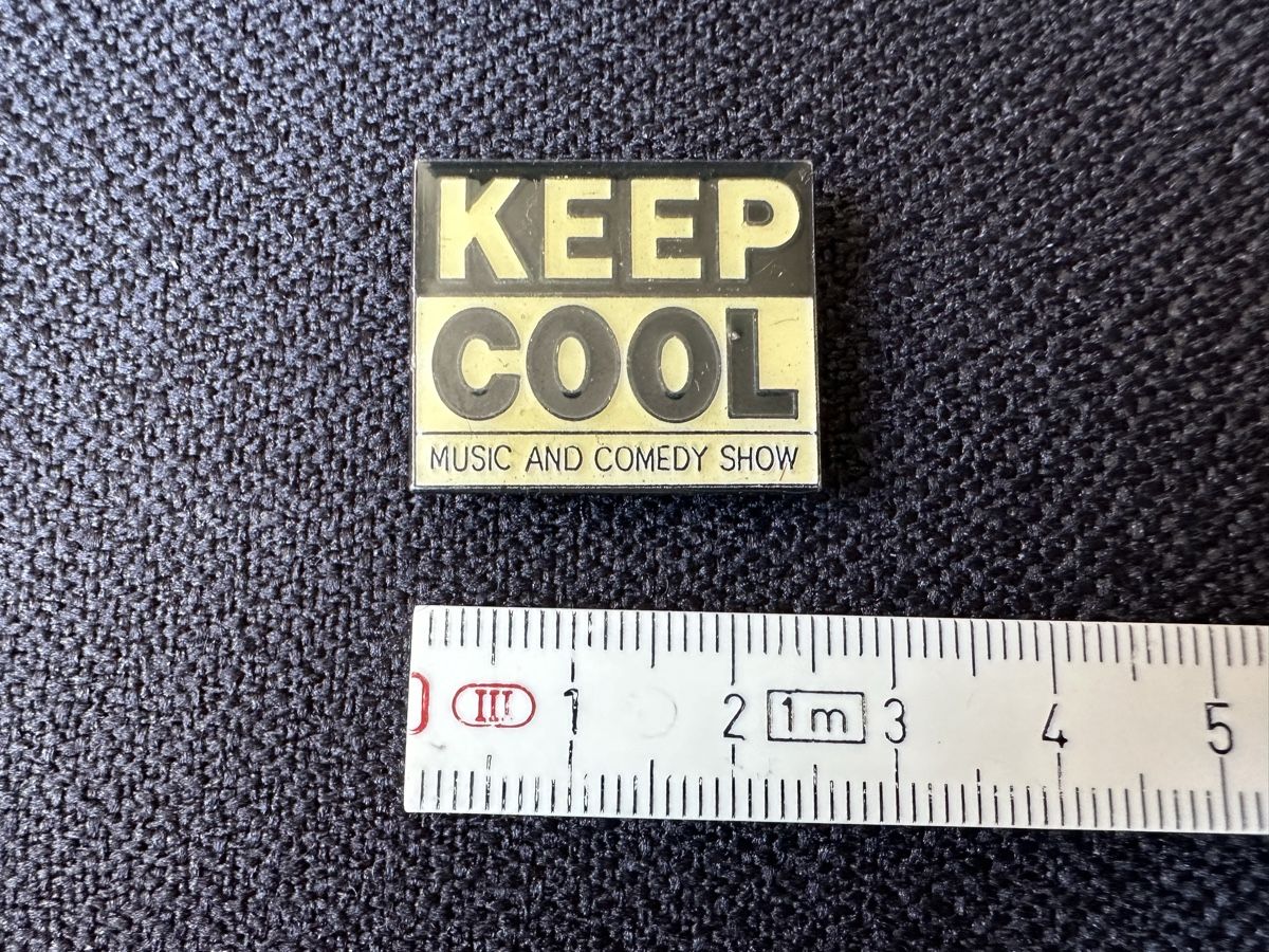 Placchette & Badge: KEEP COOL / Pin – Usato da Au ZH venduto da Wildernesspudding 1