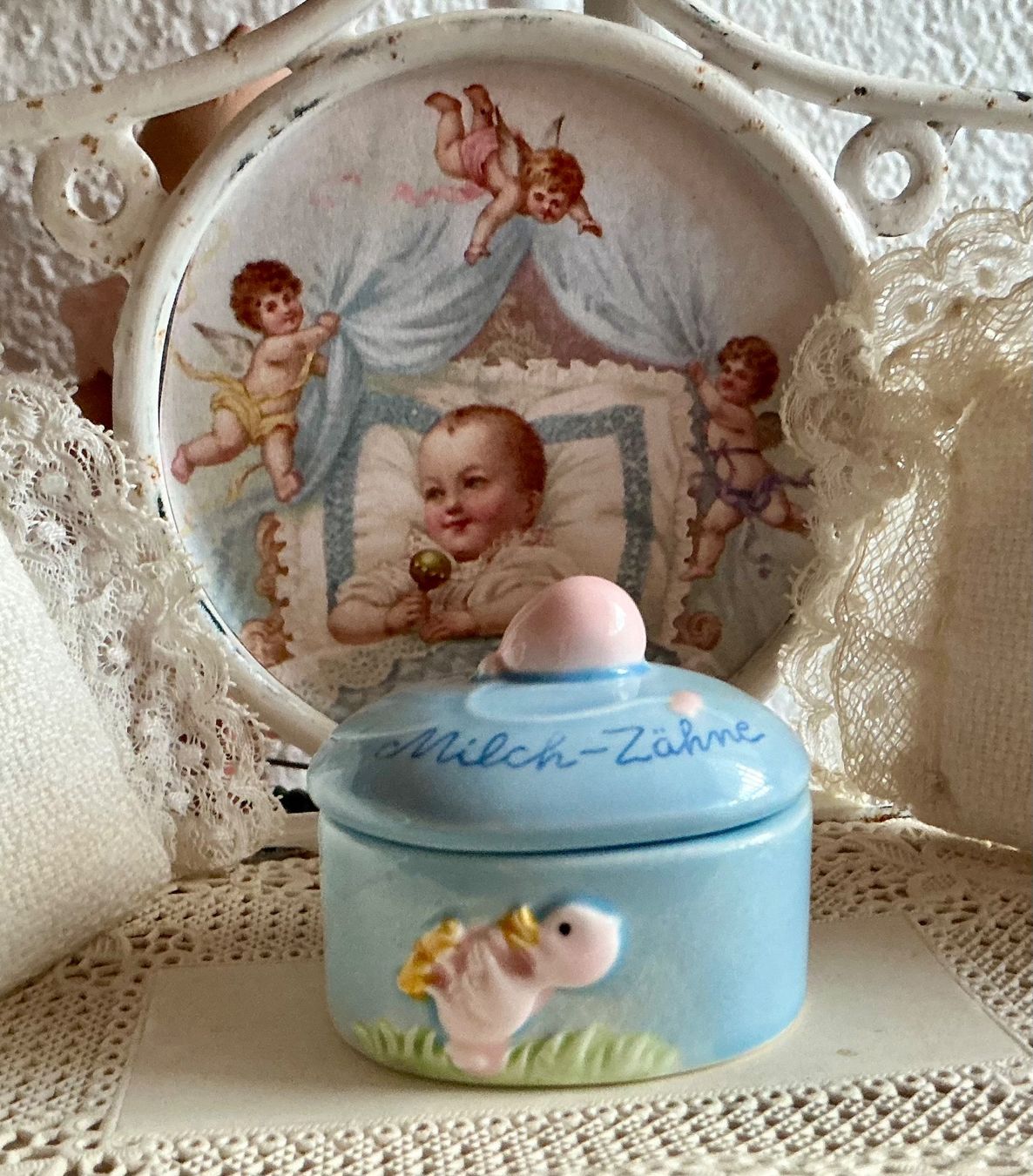 Toutes les décorations: HERZIGES PORZELLANDÖSCHEN – D'occasion à Zell LU par Silvermemory 3