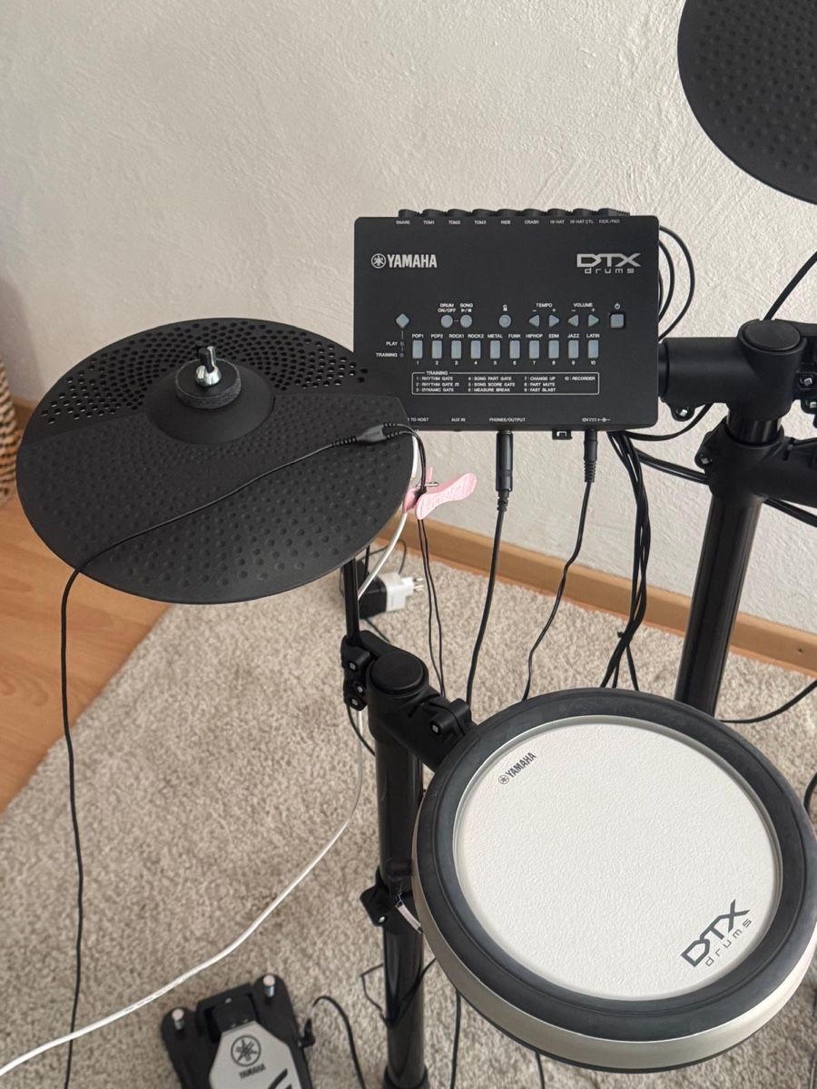 Yamaha Strumenti musicali: Yamaha DTX 482K E-Drums Bundle – Usato da Niederhasli venduto da Nick95 1