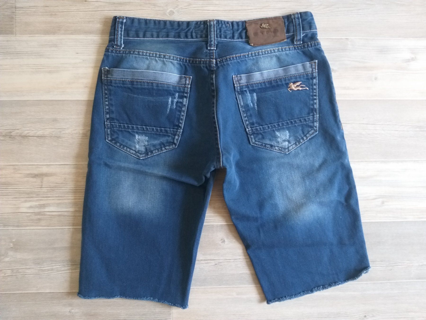 Etro Jeans: ETRO Bermuda Jeans taille / Grosse S – Gebraucht aus Cossonay-ville von Super-Price-Quality 4