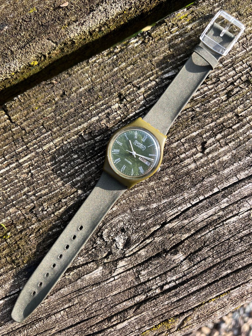 Swatch Orologi: Exceptionnelle Swatch GG 700 de 1982 – Usato da Orbe venduto da Watchivore 2