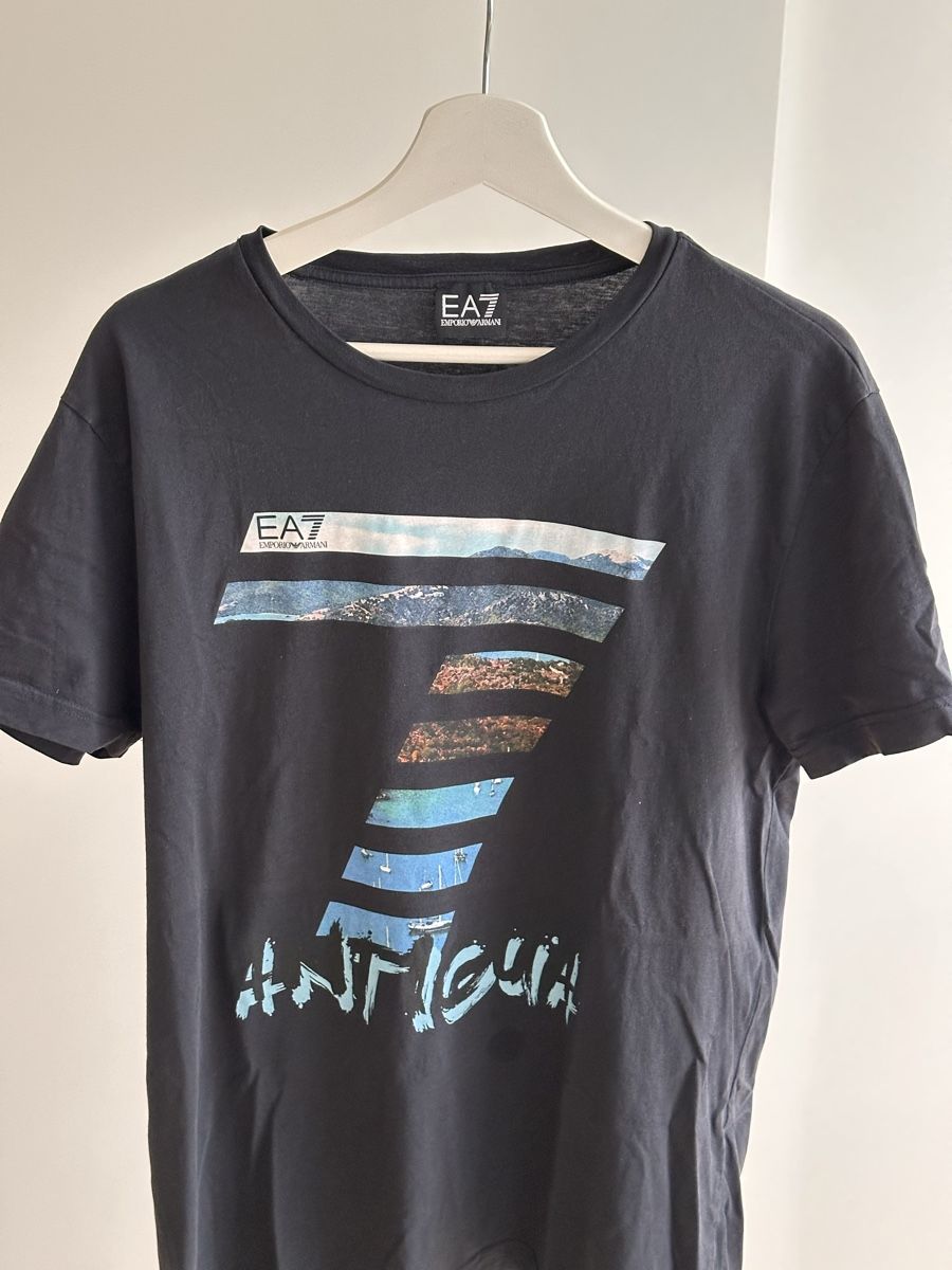 Armani T-shirt: Armani T-Shirt – Usato da Lachen SZ venduto da neuerDeal 1