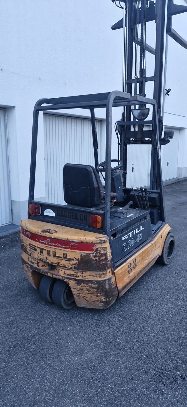Still Carrelli elevatori e a forche: Stapler STILL – Usato da möhlin venduto da platzsimo 3