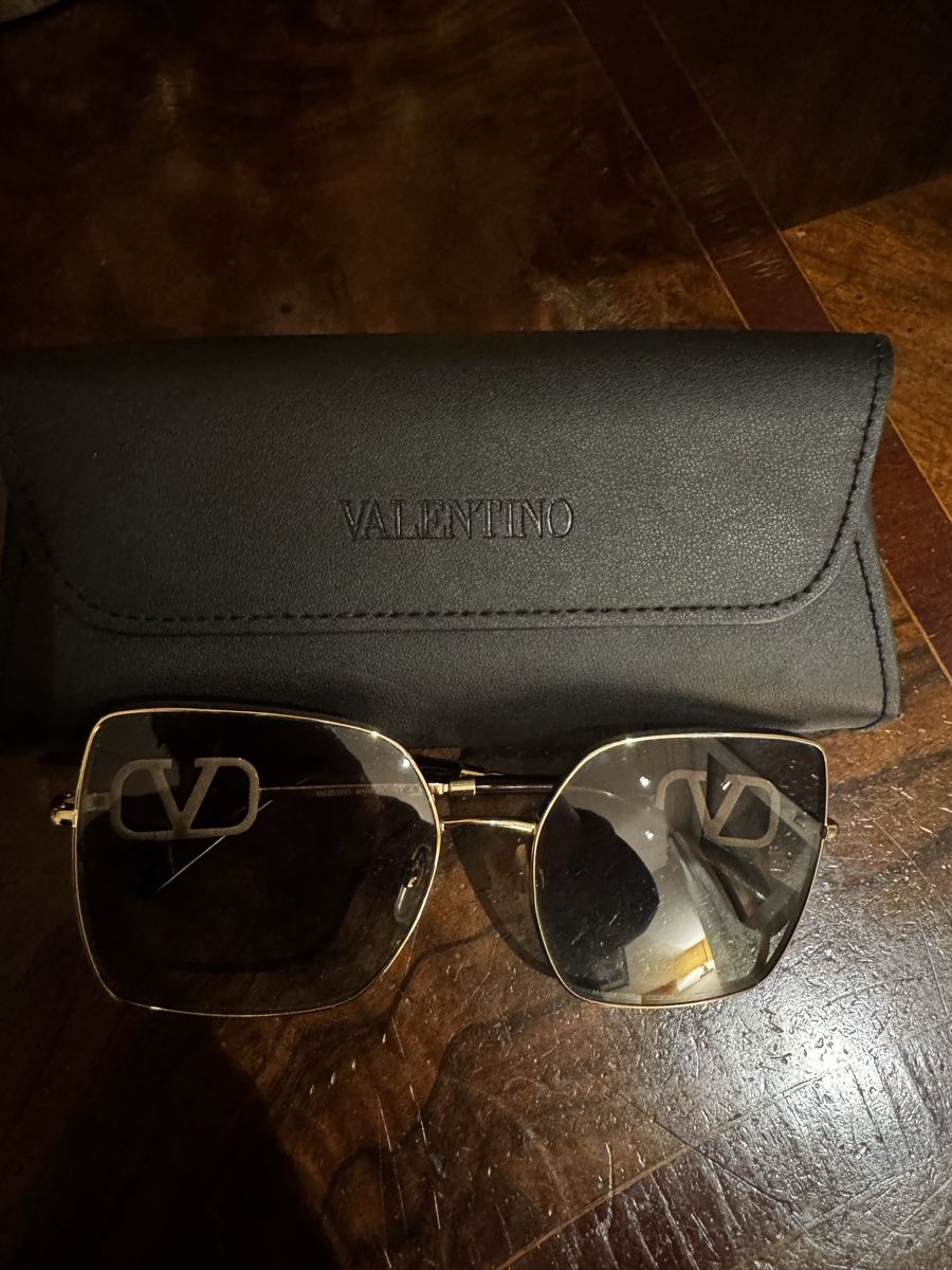 Valentino Occhiali & Lenti: Valentino Sonnenbrille – Usato da Schaan venduto da kri_tsw8 1