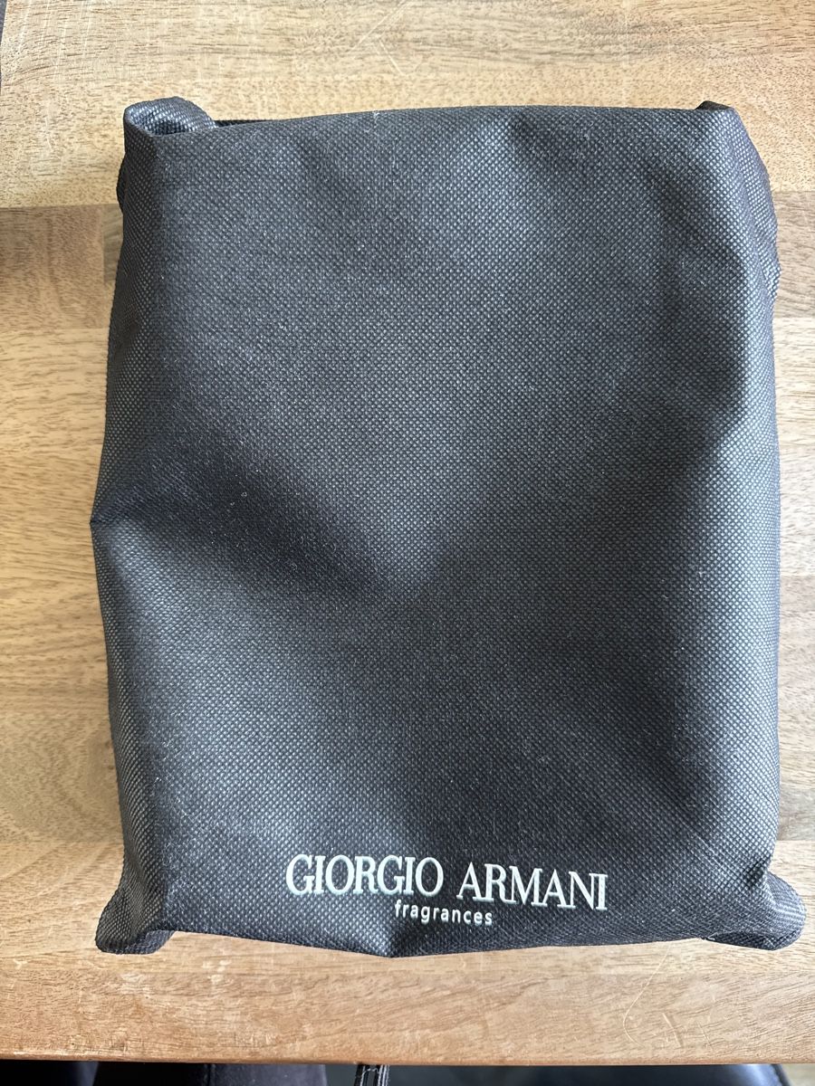 Custodie per cosmetici: Giorgio Armani Necessaire - Neu! – Nuovo e nell'imballaggio originale da Zürich venduto da Kia78 4