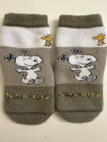 Baby Söckli mit Snoopy Motiv, Grösse 19-22.