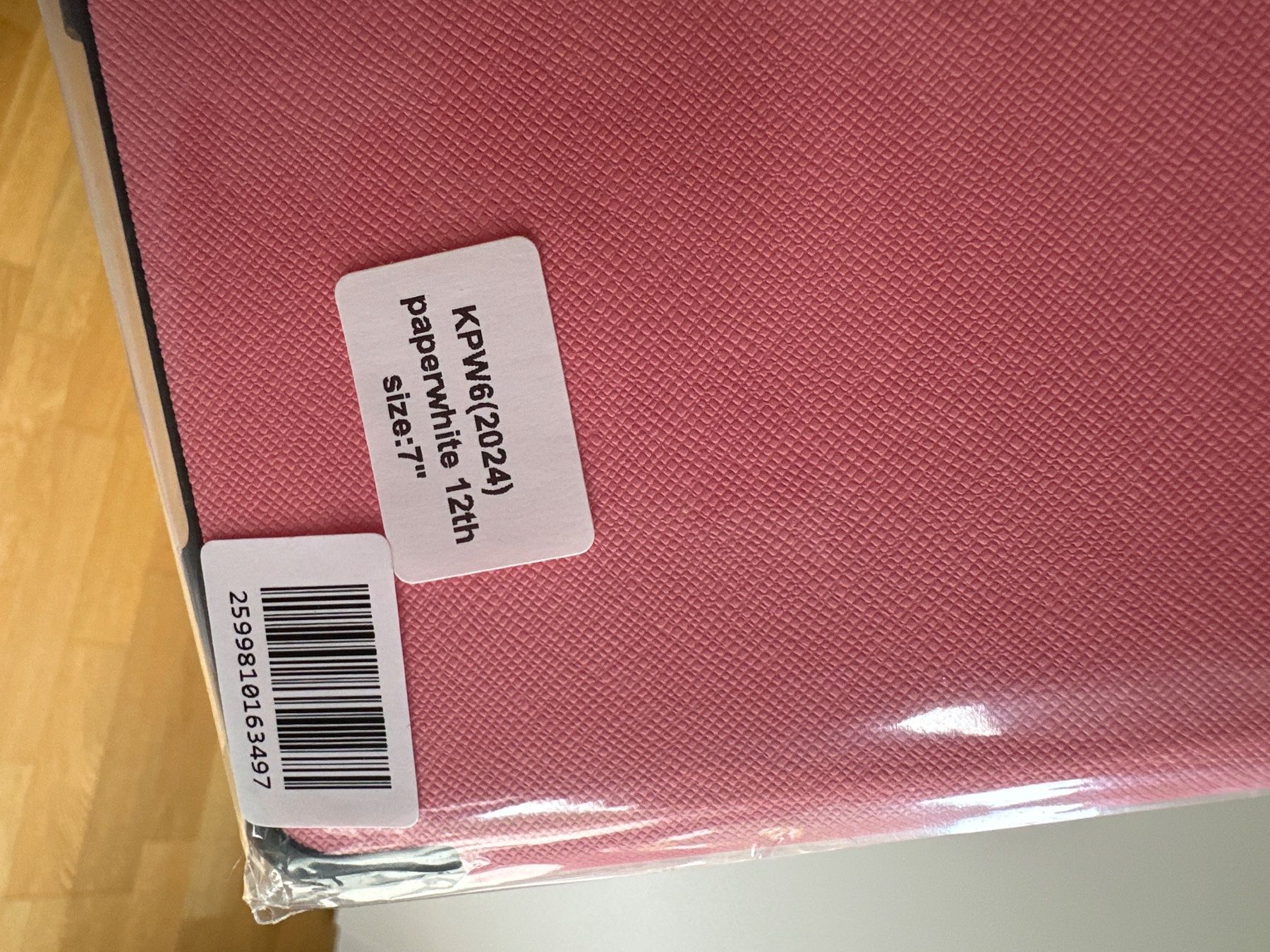Cover & Protezioni schermo: Kindle Hülle Rosa – Nuovo e nell'imballaggio originale da Spiegel b. Bern venduto da sim_xb6q 4