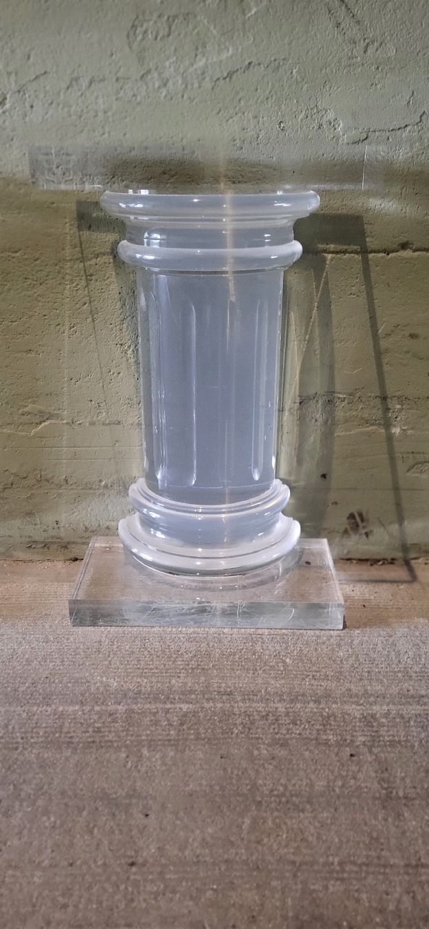 Tutte le decorazioni: HALBRÖMISCHES MODELL AUS PLEXIGLAS – Usato da Boll venduto da BollArtAntik 9