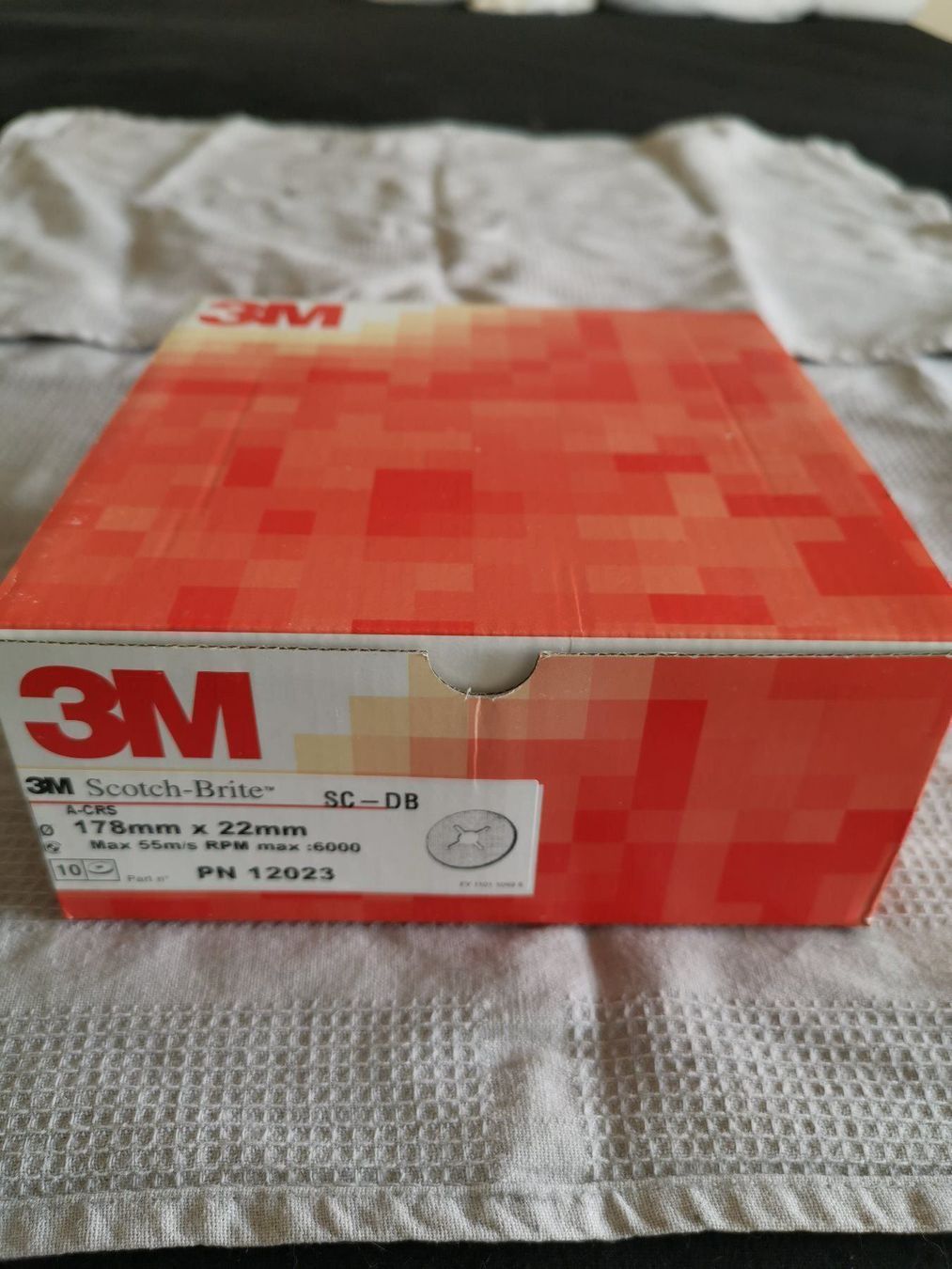 Smerigliatrici & Lucidatrici: Schleifscheiben 3M Neu – Nuovo (secondo la descrizione) da Goldach venduto da Top-Shops 1