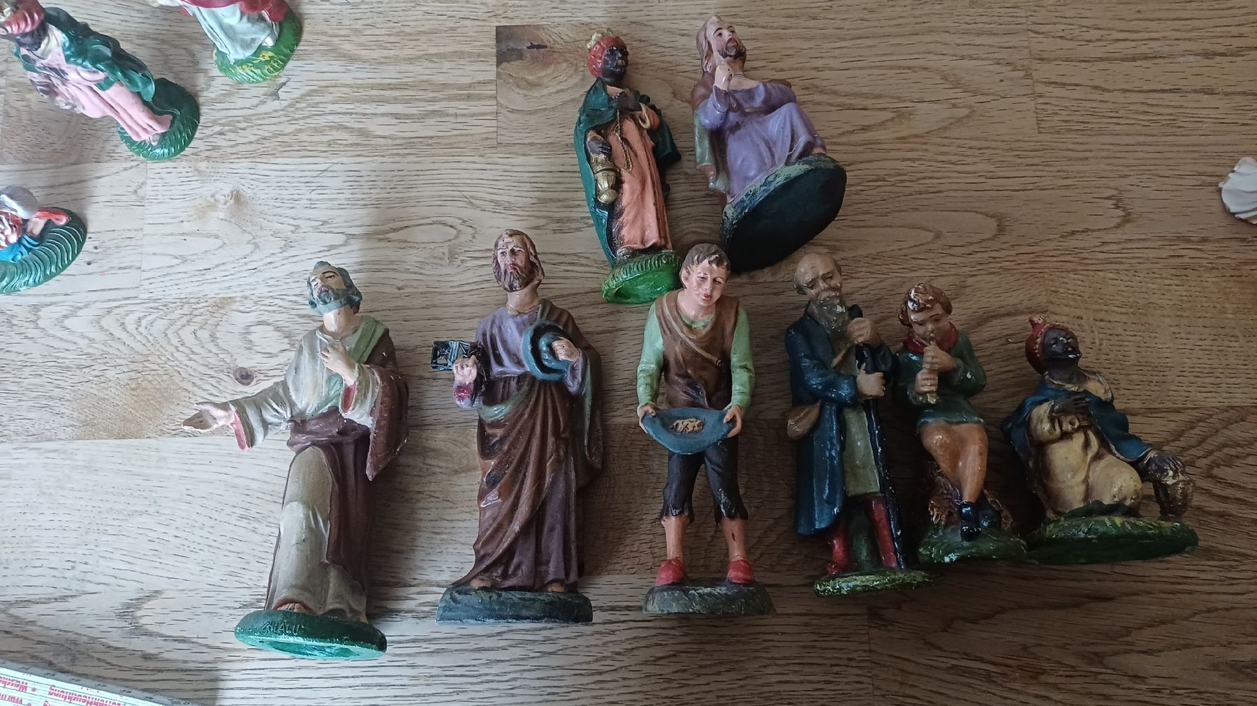 Statuette: Lot 37 Krippenfiguren  – Usato da Flawil venduto da Naphtali 1