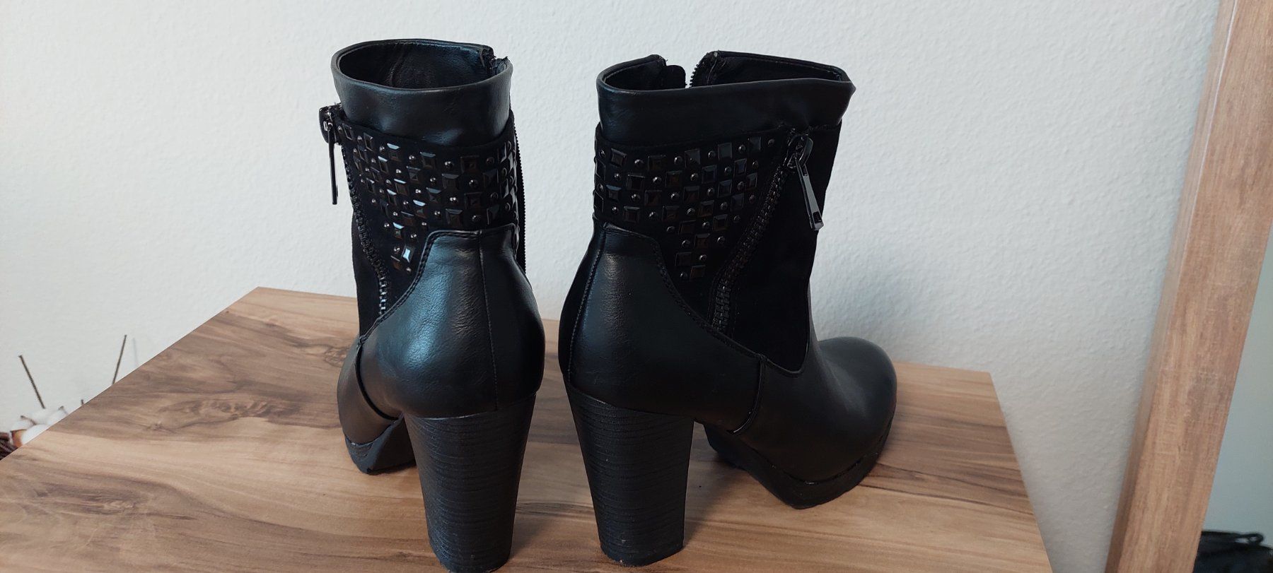 Graceland Scarpe da donna: Schwarze Damen Stiefeletten mit Absatz Gr. 40 – Usato da Zürich venduto da maj_76zn 4