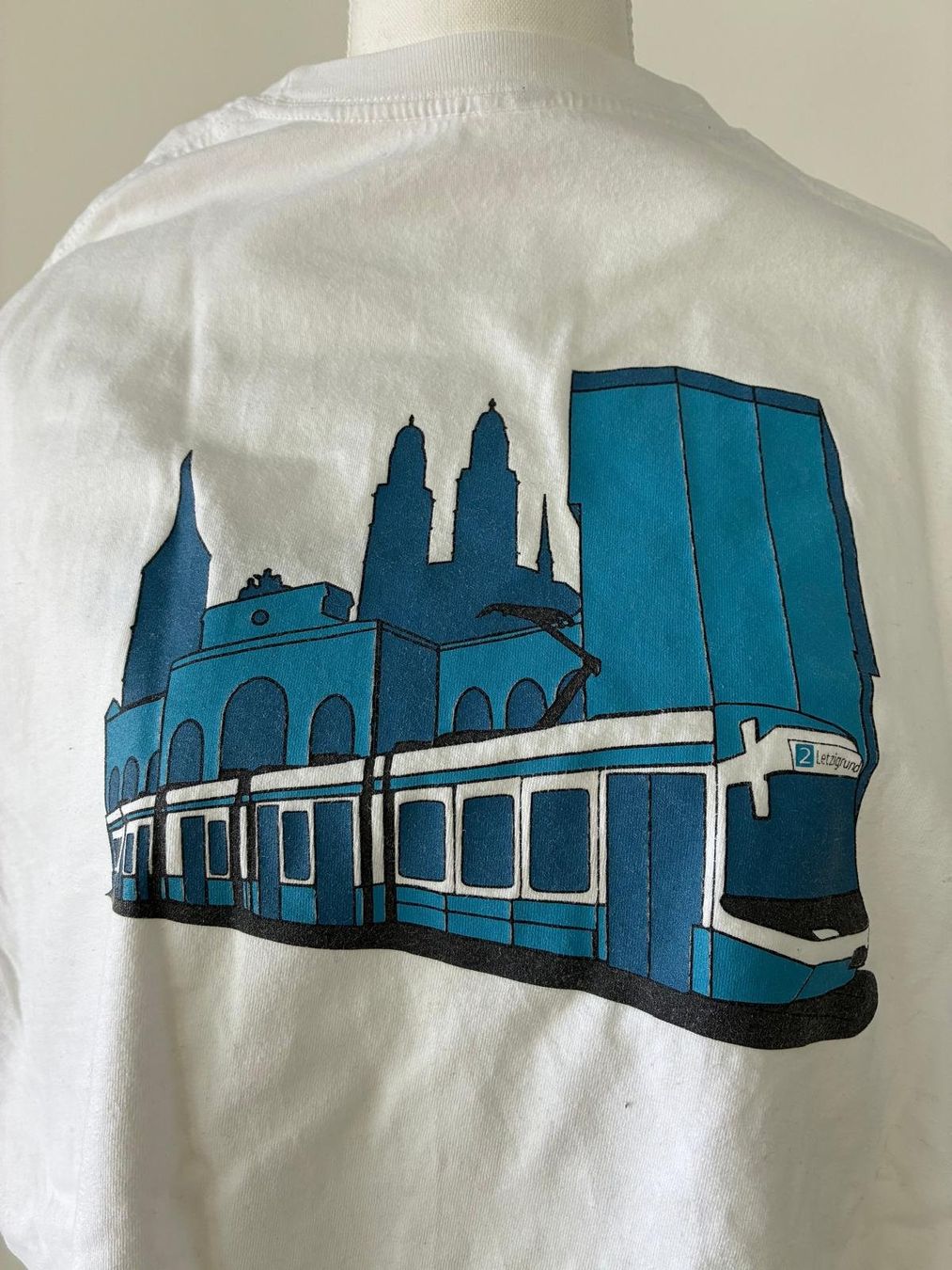 T-shirt: Zurigo City Tshirt – Usato da Weiningen ZH venduto da MellRo.54 1