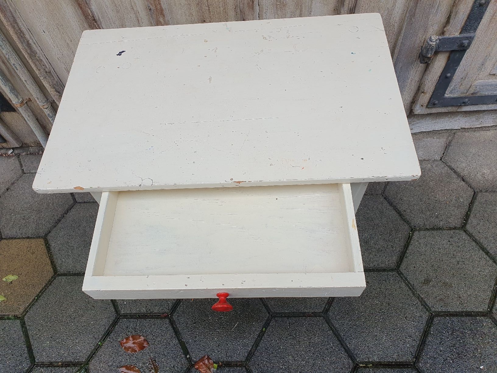 Tische: Tischli – Gebraucht aus Flawil von Pinkmalibu 1