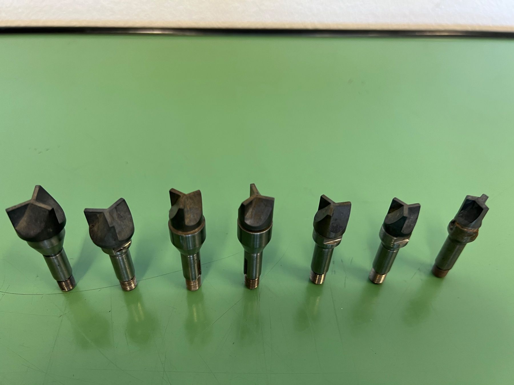 Alle Werkzeuge: Tasseaux portes-outils B8 – Gebraucht aus Aarberg von SNMachines 3