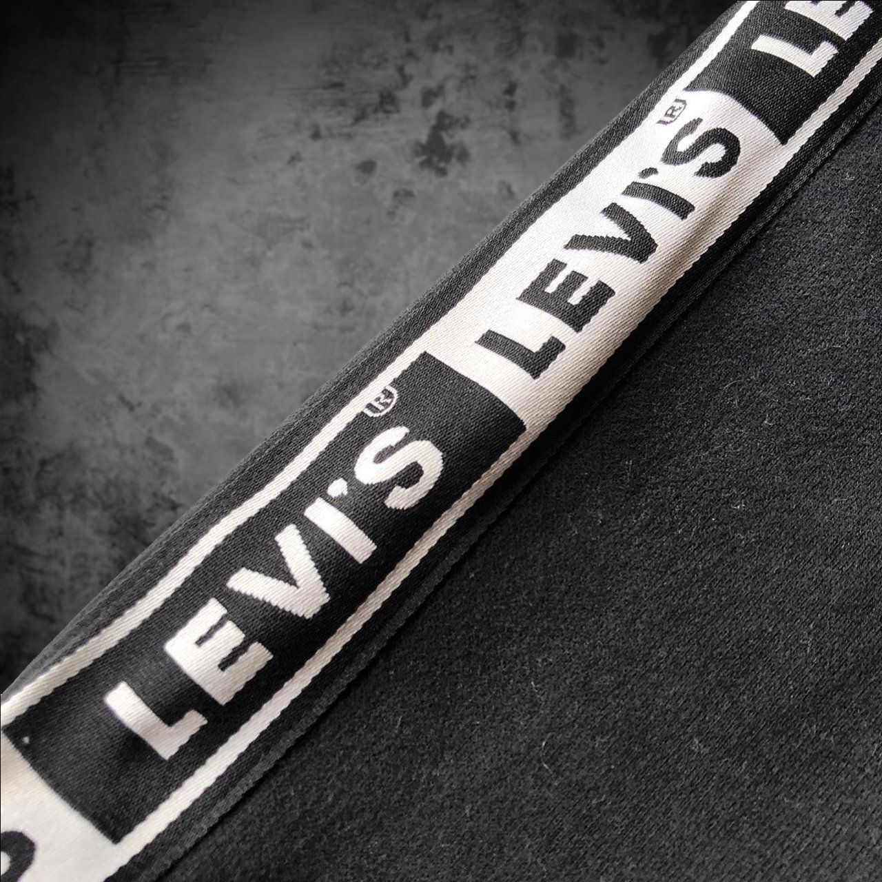 Levi's Pulls & Sweat-shirts: Pull Levis Relaxed Black Men L – D'occasion à Genève par ang_7j7j 3