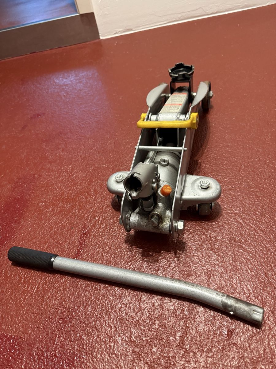 Tous les outils: Auto Wagenheber 2t – D'occasion à Münchringen par saane77 4