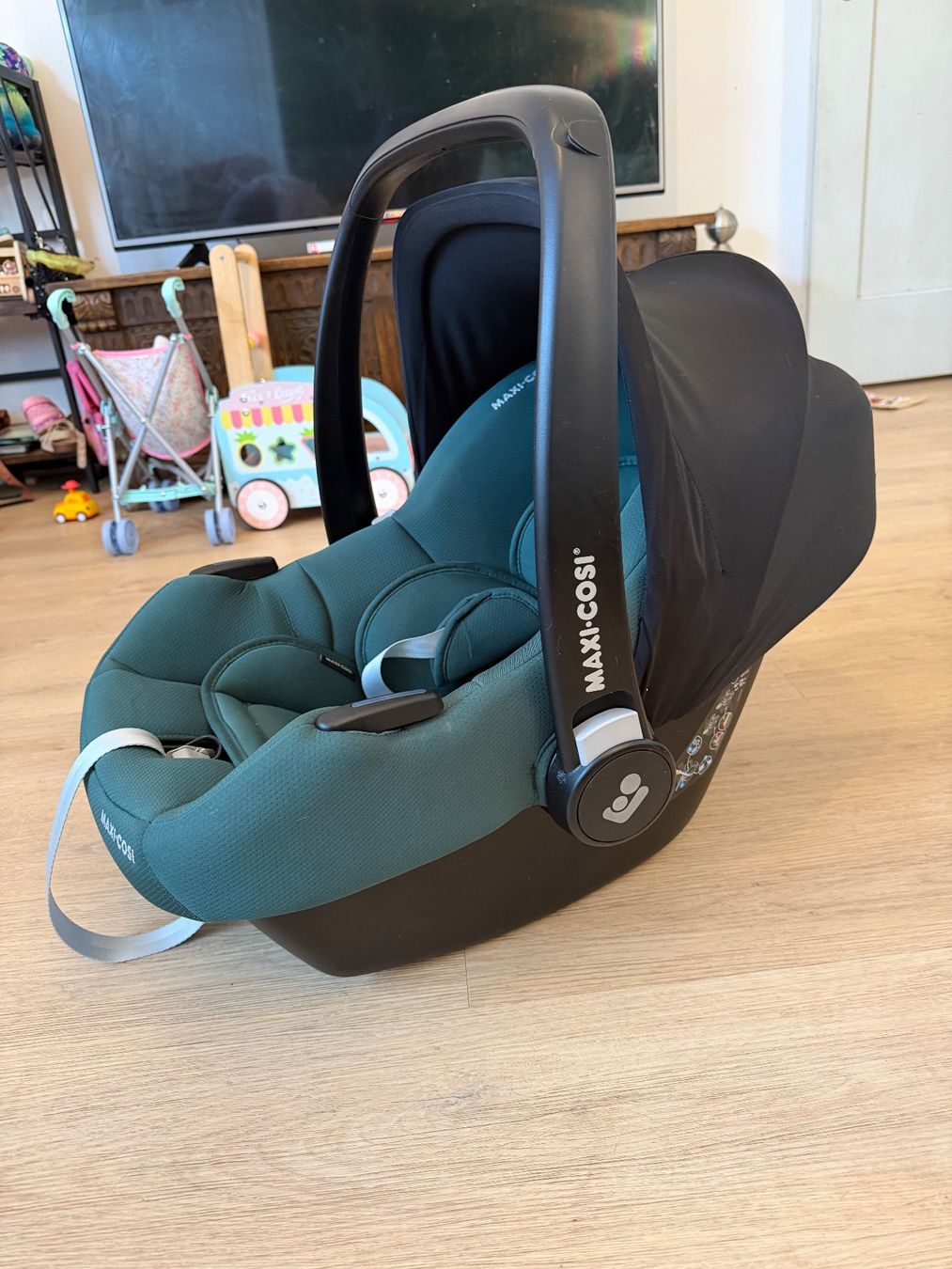 Maxi-Cosi Sièges auto: Maxi-Cosi Babyschale – D'occasion à Buttikon SZ par Karinbruhin 1