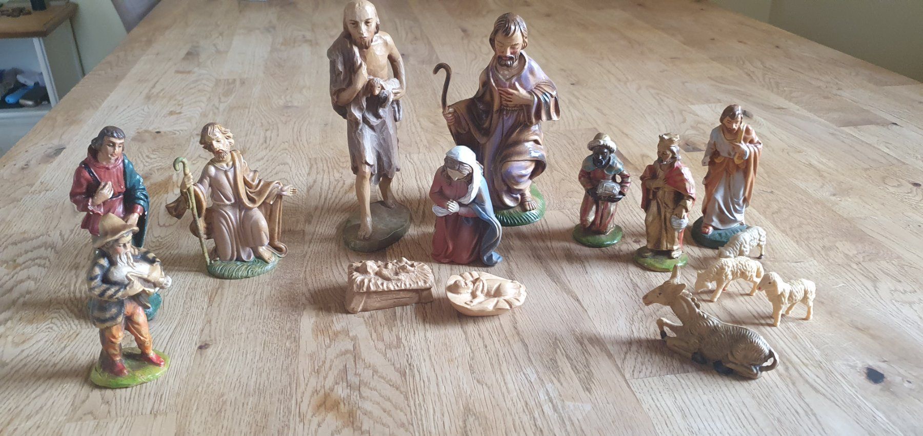 Statuette: Schöne Krippenfiguren – Usato da Flawil venduto da Naphtali