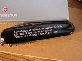 Armeemesser Sicherheit und Freiheit