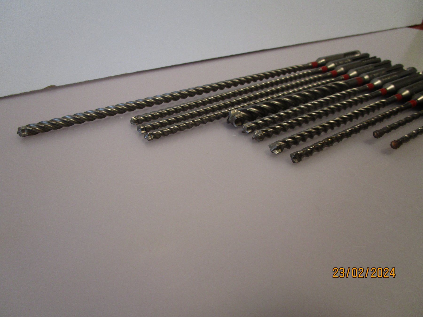 Alle Werkzeuge: LOT DE 9 FORETS HILTI – Neu (gemäss Beschreibung) aus Chêne-Bourg von  2