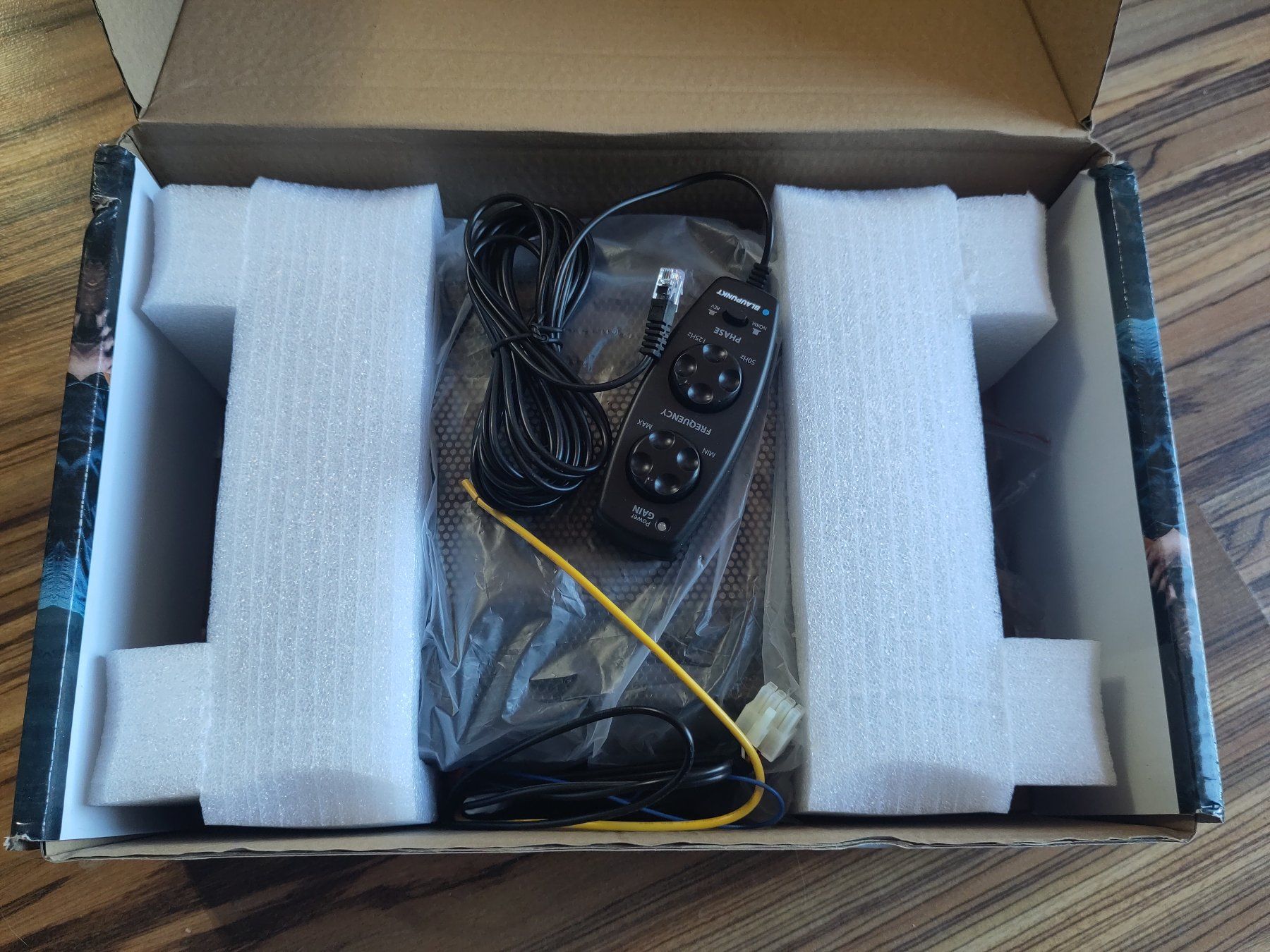 Blaupunkt Casse acustiche: Auto Subwoofer: Blaupunkt Active Subwoofer GTw 190A – Nuovo (secondo la descrizione) da Sonterswil venduto da lou_9wyb 1