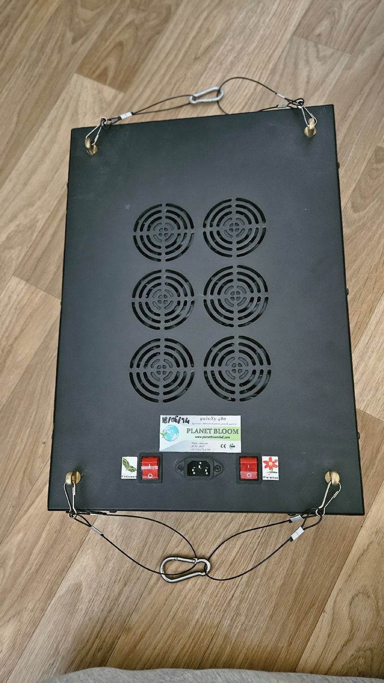 Lampade: Lampe Led Horticulture Grow/Flow 480W – Usato da Préverenges venduto da Chapps1023 3