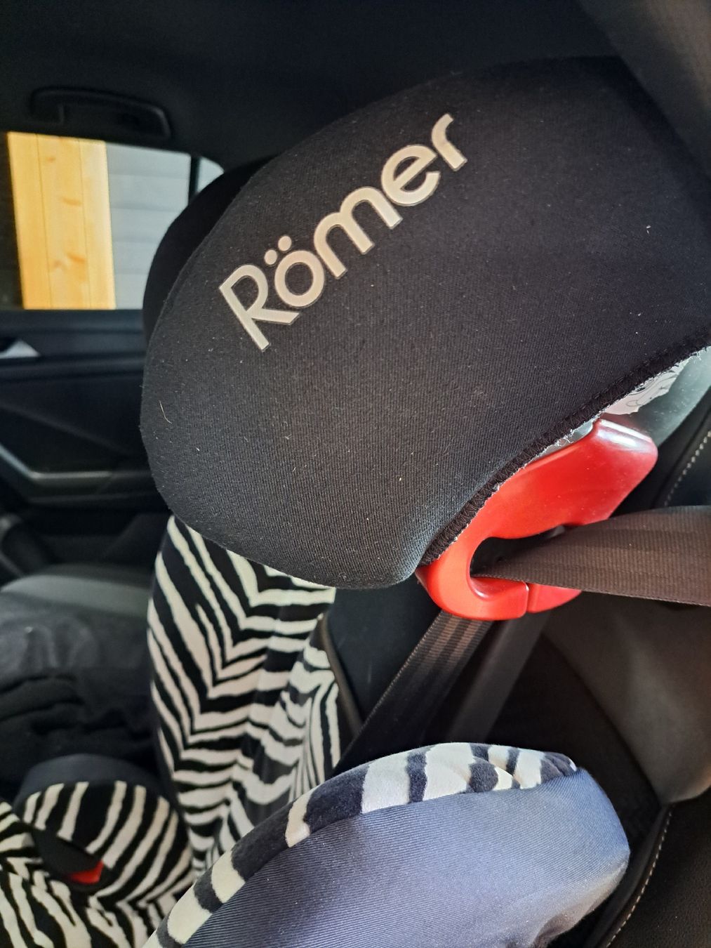 Britax Römer Seggiolini per auto: Kinder Autositz Römer mit Isofix – Usato da Niederbipp venduto da filou0711 7