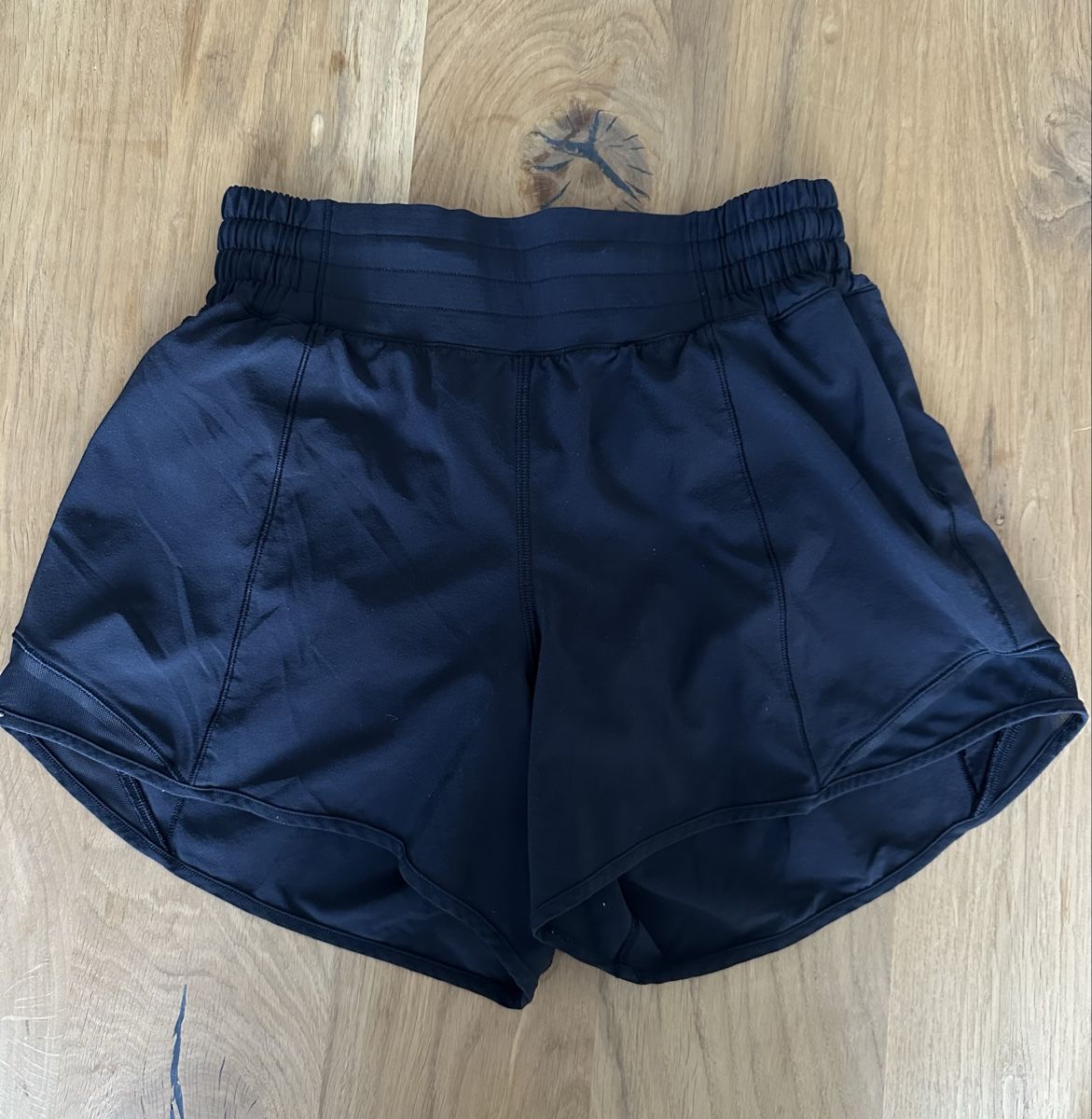 Lululemon Pantaloni: Lululemon Sportshorts XS – Nuovo (secondo la descrizione) da Luzern venduto da vera_xo 1