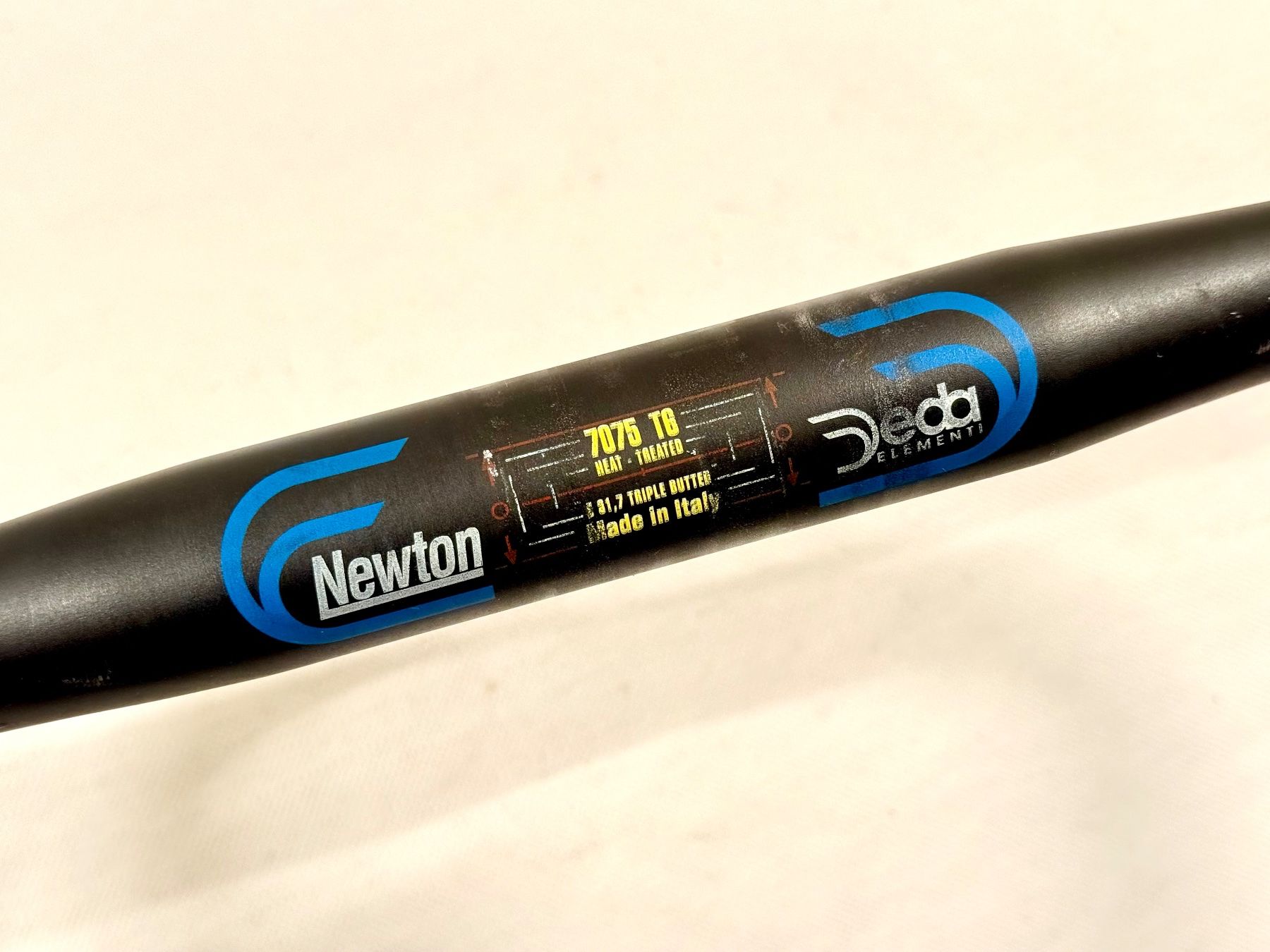 Pezzi di ricambio: Deda Elementi NEWTON Rennvelo Lenker 44cm / 31.7mm – Usato da Luzern venduto da bikeandbeltcom