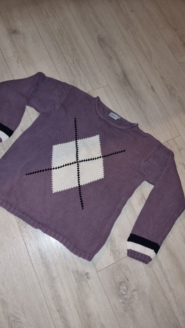 Maglioni & Felpe: Wunderschöner Strickpullover Lila mit Muster, Grösse L – Usato da Wigoltingen venduto da Zuckerfee84 1