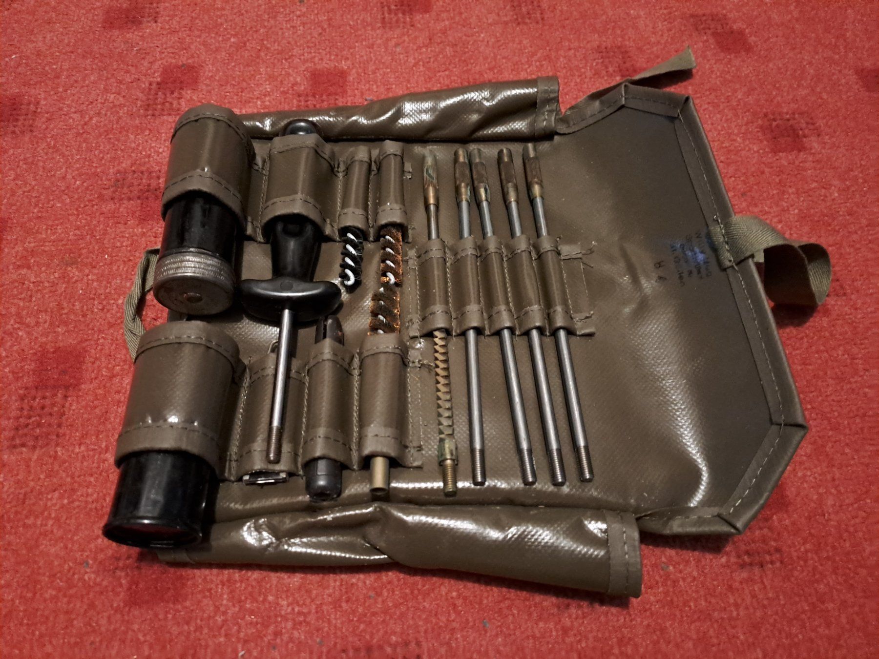 Schweizer Armee Uniformen: Sturmgewehr 57 Putzzeug – Gebraucht aus St.Gallen von Infanteriewerk