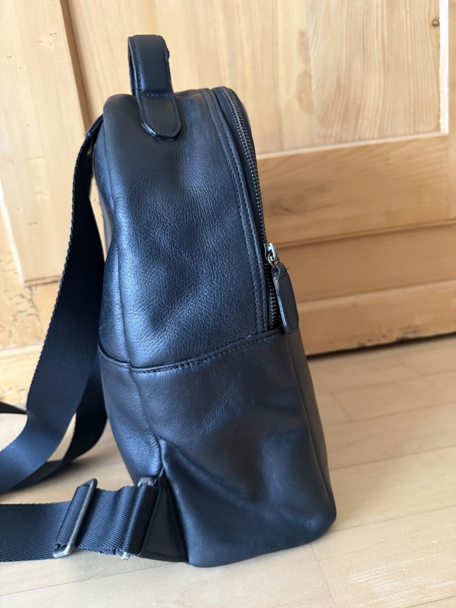 Navyboot Zaini: Navyboot Leder Rucksack schwarz – Usato da Uster venduto da Schangnau87 2