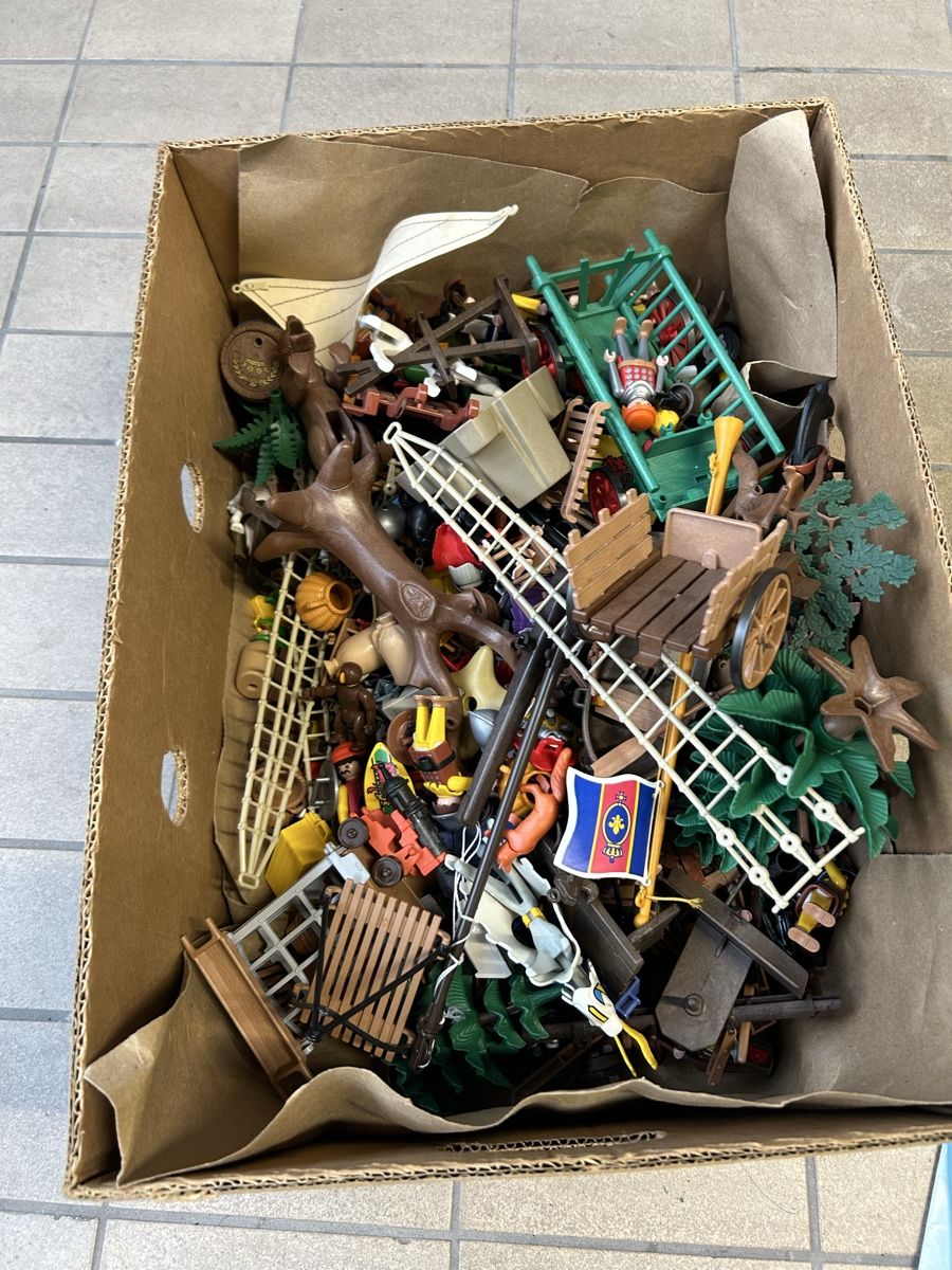 Playmobil Spielzeuge: Playmobil mit Piratenschiff – Gebraucht aus Wetzikon ZH von ben_8b2w