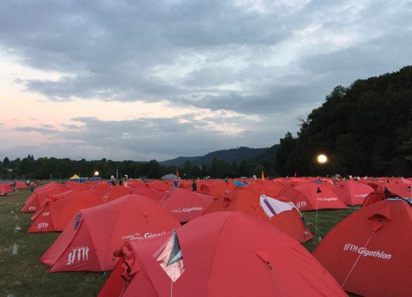 Tentes: Campingausrüstung – D'occasion à Amden par Nelda67 1