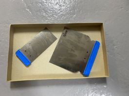 Spachtel Set mit blauen Griffen 2 Stck guter Zustand
