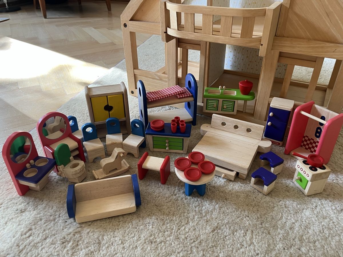 Case e mobili per bambole: Puppenhaus – Usato da zuerich venduto da Zoejr 1