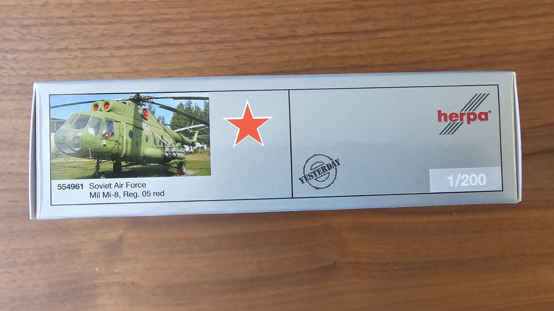 Herpa Modellbausätze & Standmodelle: Hubschrauber Standmodell  Mil Mi-8 Soviet Air Force – Neu und originalverpackt aus Zürich von x24CBR1000 2