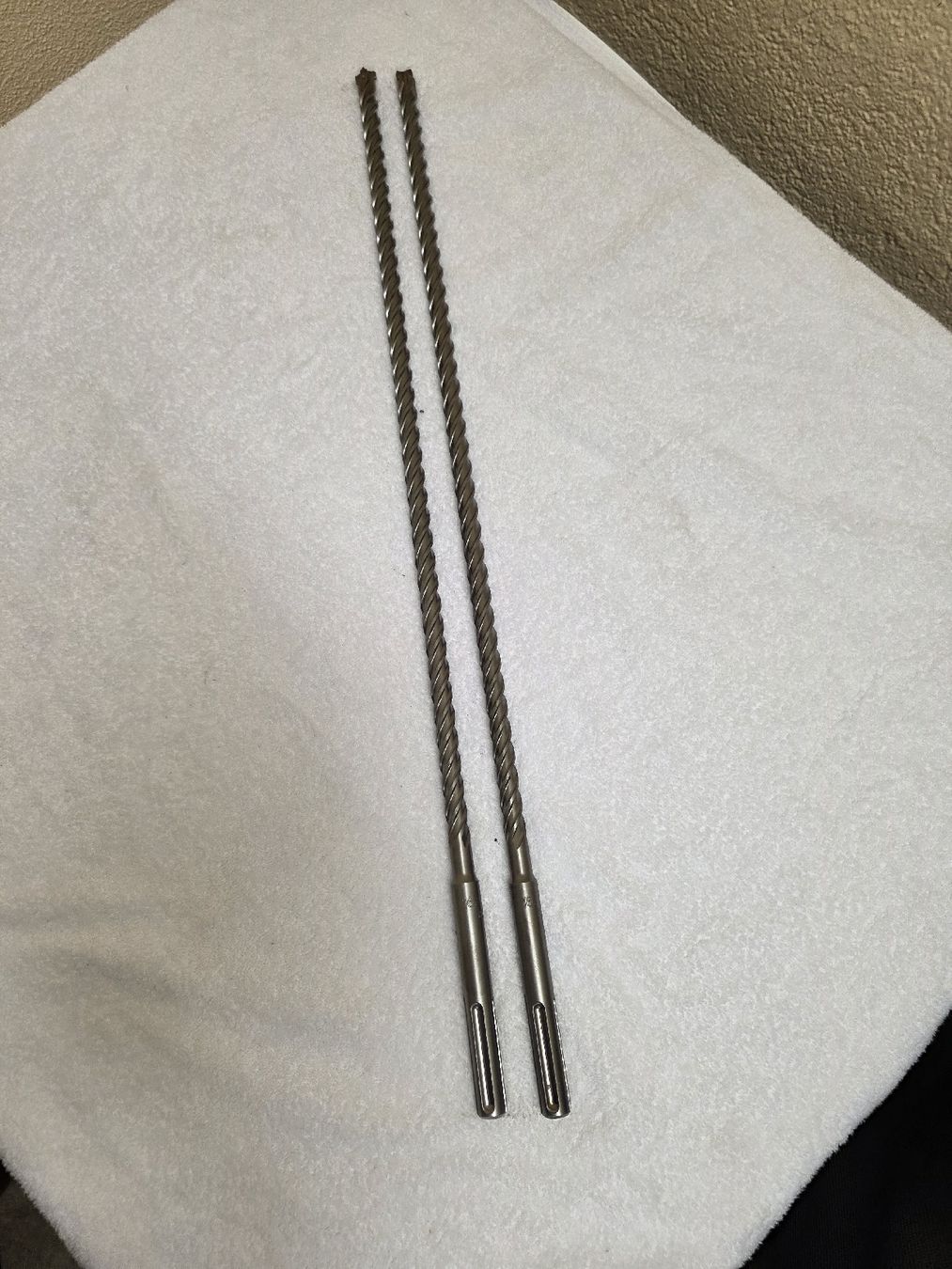 Alle Werkzeuge: 2 SDS-Plus Betonbohrer 16 mm – Neu (gemäss Beschreibung) aus Alberswil von mario889