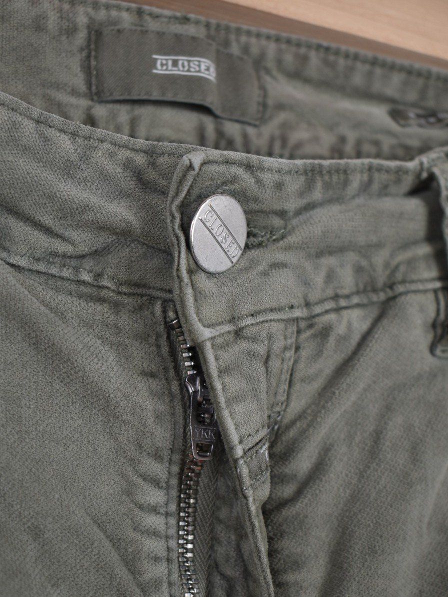 Closed Pantaloni: Closed Baker Hose, Samtoptik, W34, grün – Usato da Nürensdorf venduto da 2ND_STORY 3