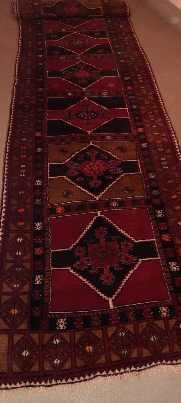 Tappeti: Vintage Teppich lang 4.50 × 1.10m – Usato da Uetendorf venduto da oinkioink88